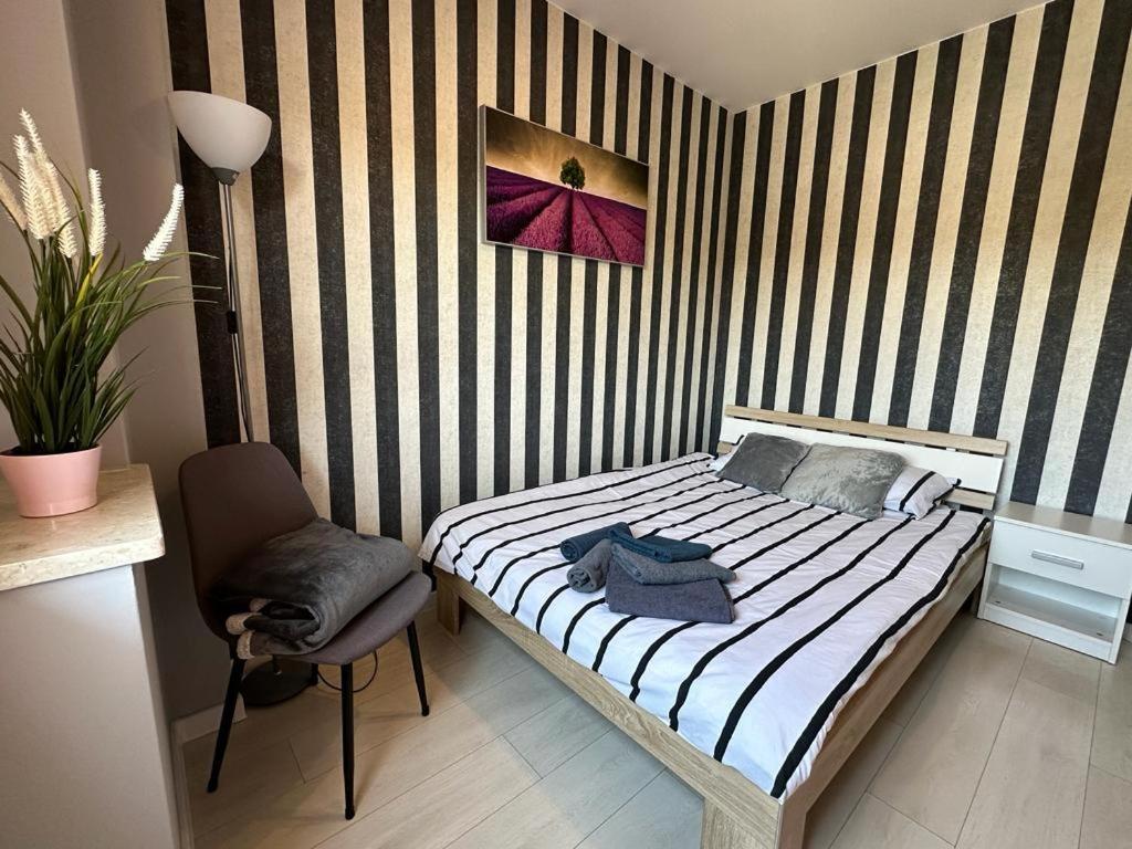 Premium Centrum 900M Targi Kielce 4 Km Экстерьер фото